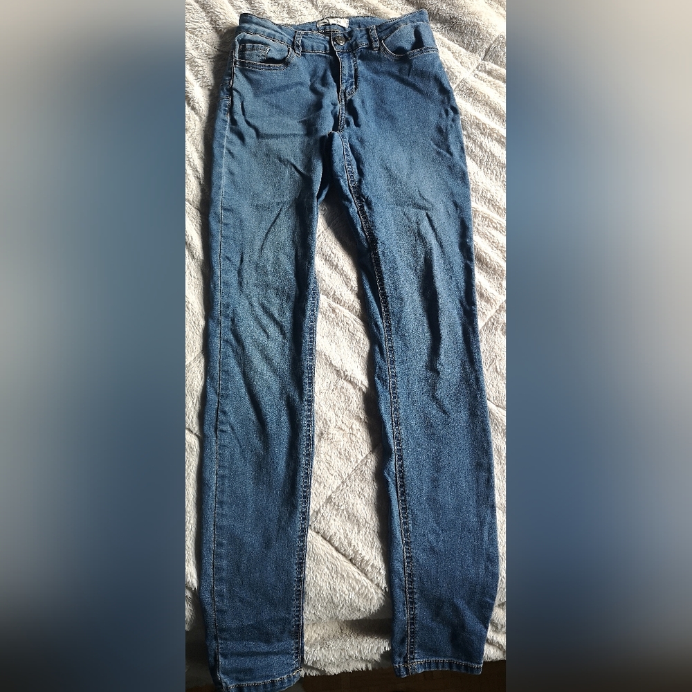 Skinny jeans.